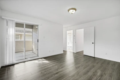 Mudroom Photo of 5 7091 Blundell Road, Richmond, BC