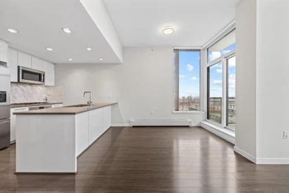 Kitchen Island Photo of 1207 3281 E Kent Avenue North Avenue, Vancouver, BC