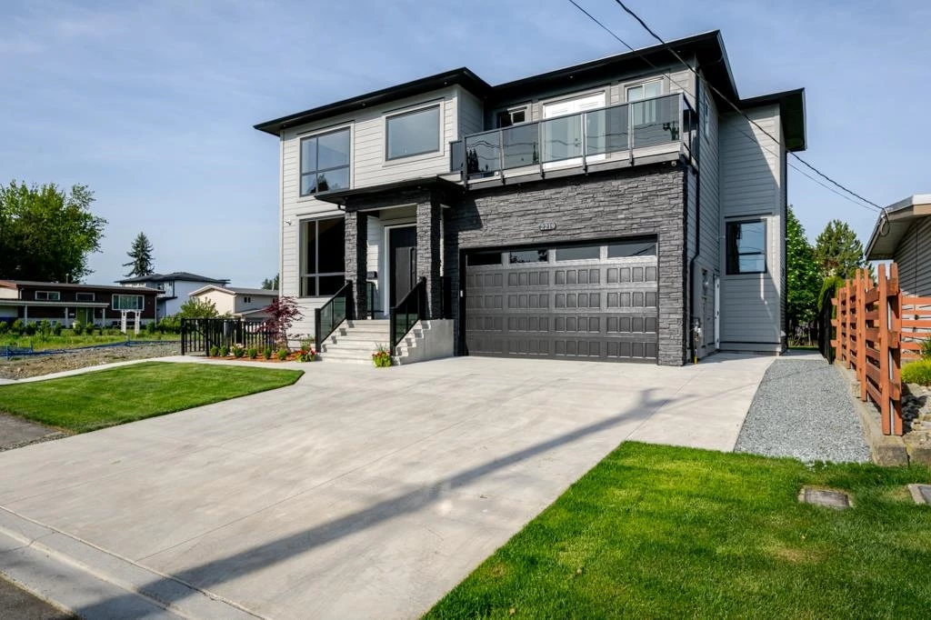 Exterior Rear Photo of 2219 Lynden Street, Abbotsford, BC