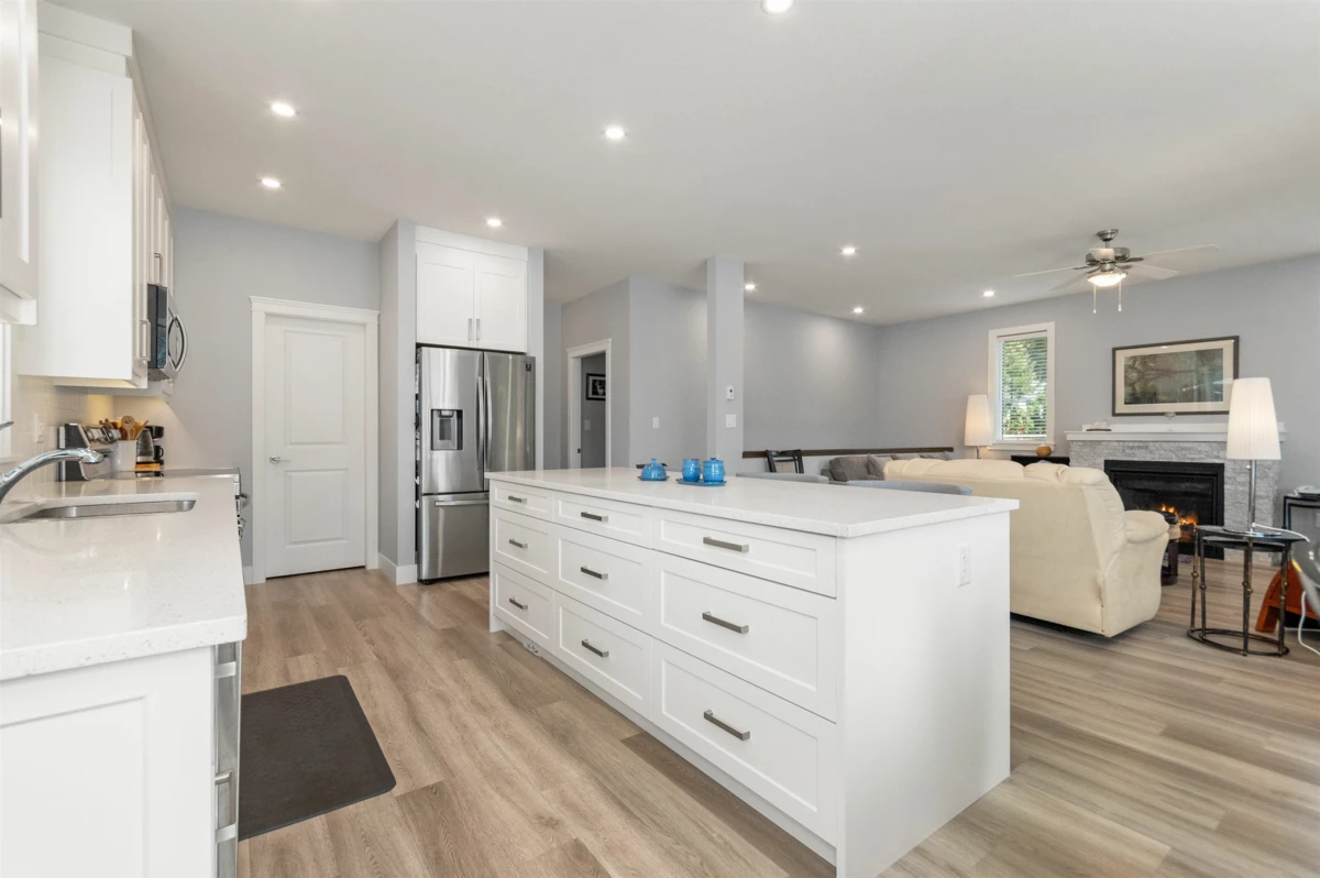 Kitchen Photo of 13 21196 Kettle Valley Road, Hope, BC