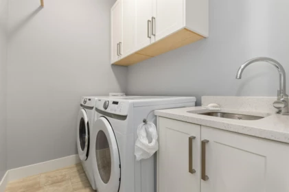 Laundry Room Photo of 13 21196 Kettle Valley Road, Hope, BC
