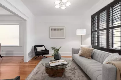 Breakfast Nook Photo of 838 E Pender Street, Vancouver, BC