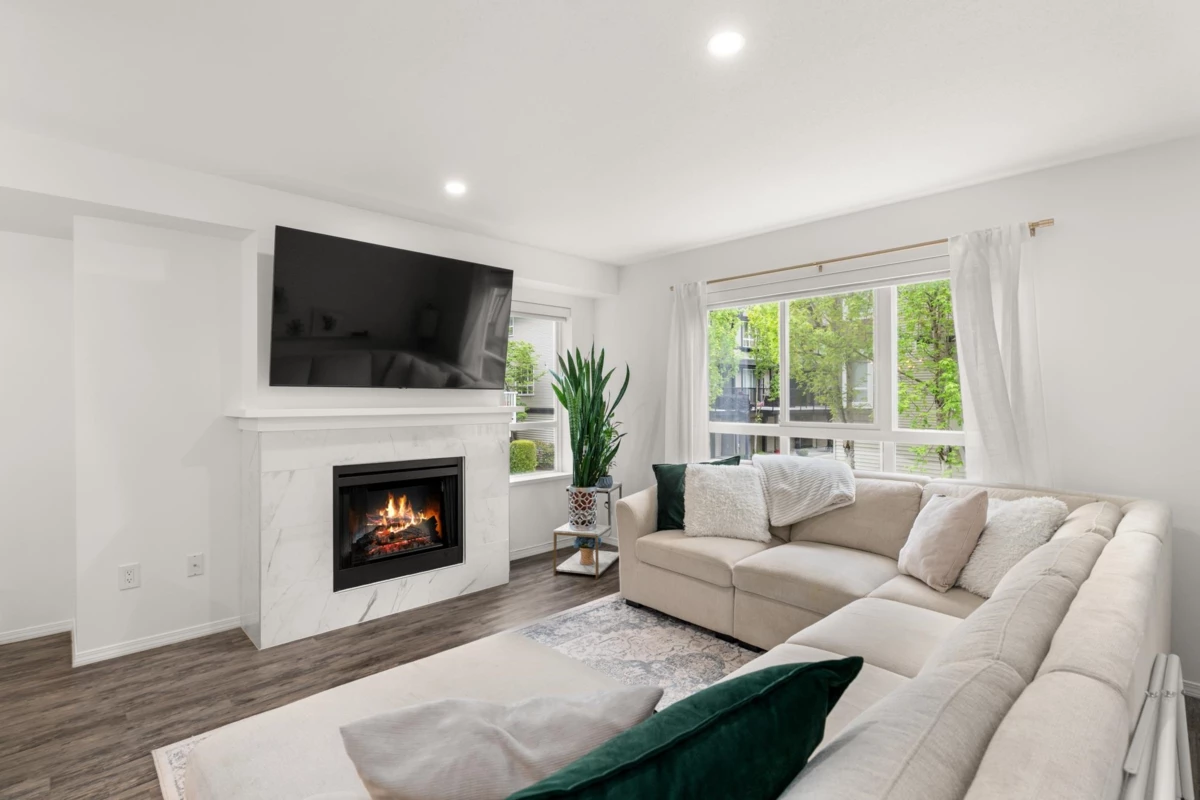 Family Room Photo of 125 6747 203 Street, Langley, BC