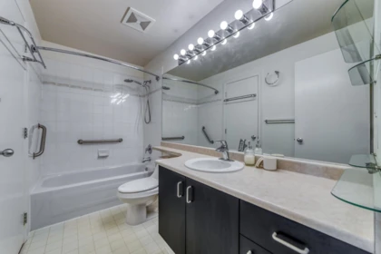 Kitchen Island Photo of 701 8851 Lansdowne Road, Richmond, BC