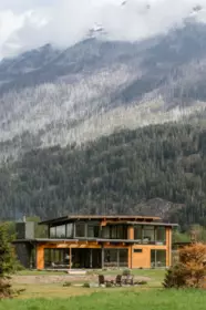 Hot Tub / Spa Photo of 9209 Pemberton Meadows Road, Pemberton, BC