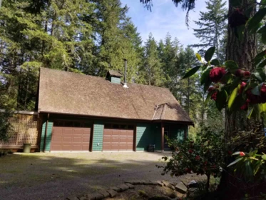 Garden / Landscaping Photo of 401 Shopland Road, Galiano Island, BC