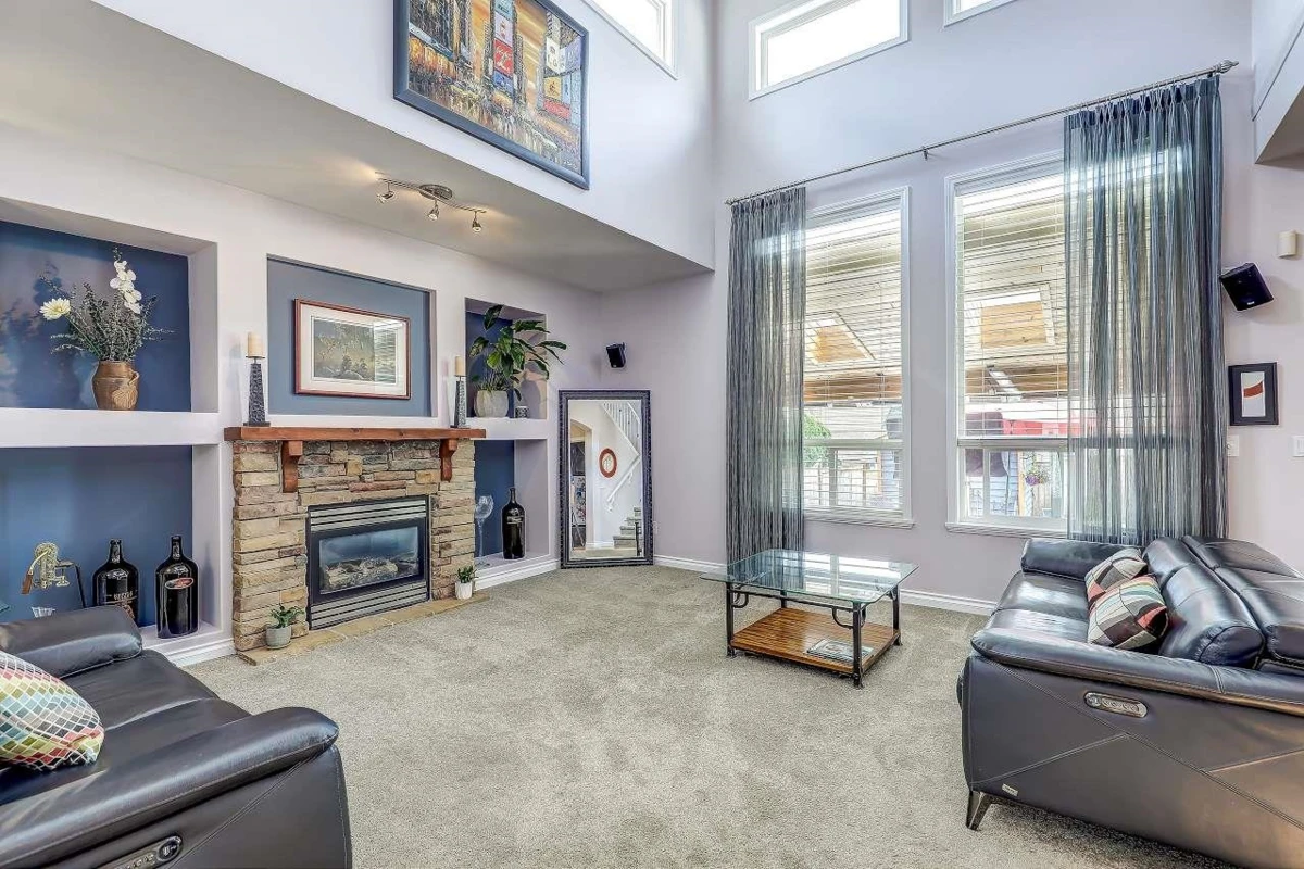 Dining Area Photo of 16588 63rd Avenue, Surrey, BC