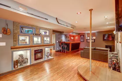 Entry Foyer Photo of 16588 63rd Avenue, Surrey, BC