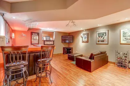 Hallway Photo of 16588 63rd Avenue, Surrey, BC