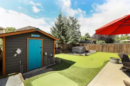 Hot Tub / Spa Photo of 16588 63rd Avenue, Surrey, BC