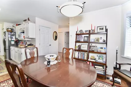 Kitchen Island Photo of 23 767 North Road, Gibsons, BC