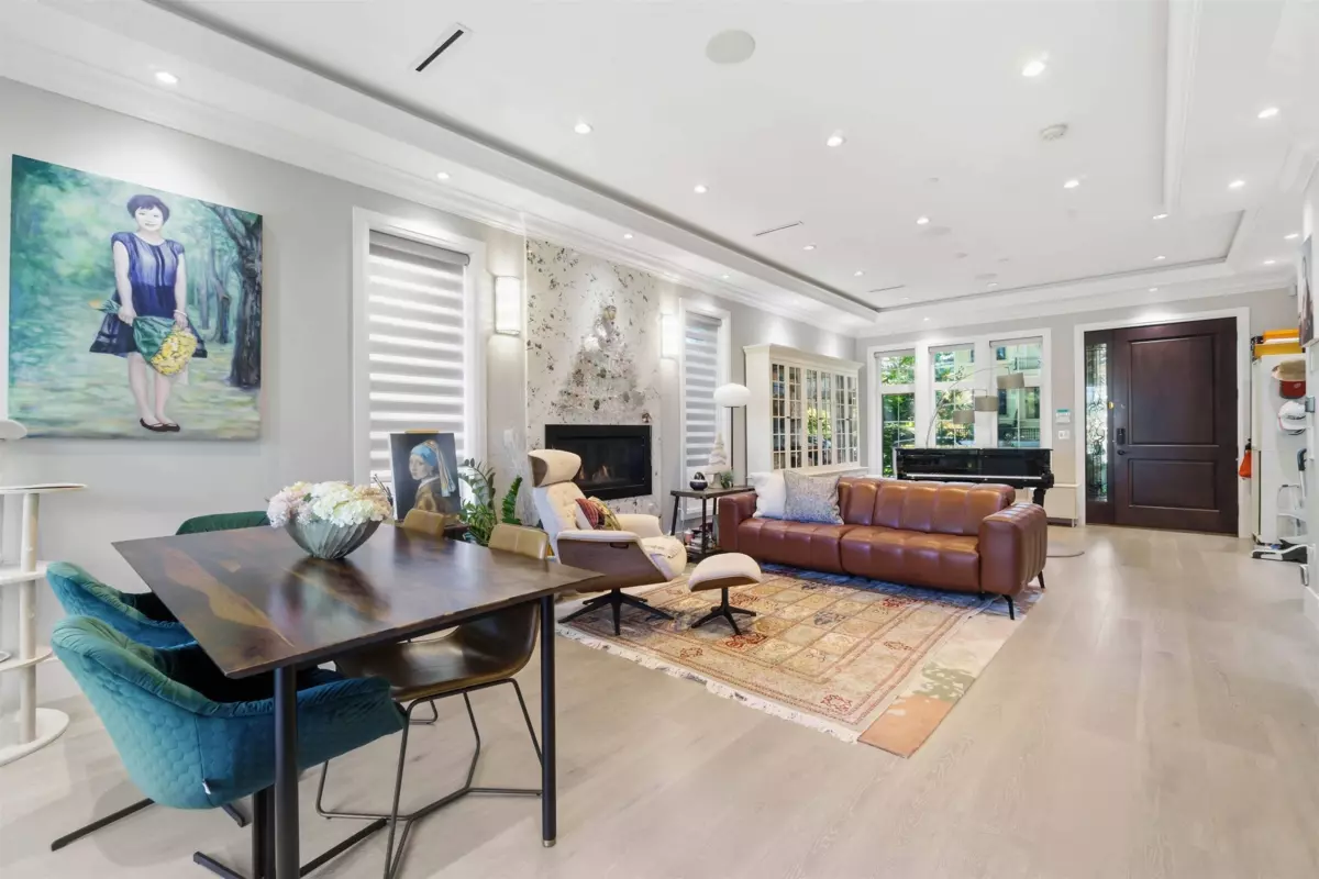Living Room Photo of 3537 W 18th Avenue, Vancouver, BC