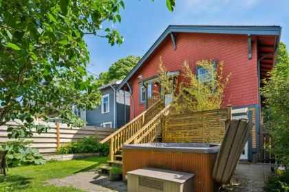 Outdoor Kitchen Photo of 2323 Graveley Street, Vancouver, BC