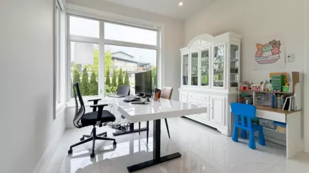 Entry Foyer Photo of 5302 Springdale Court, Burnaby, BC