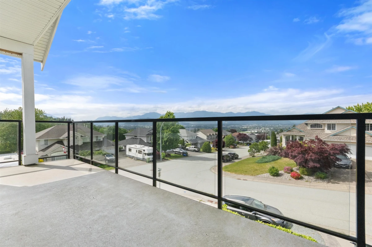 Family Room Photo of 46658 Grove Avenue, Chilliwack, BC