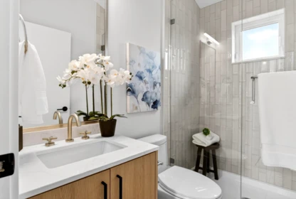 Laundry Room Photo of 1 2741 E 7th Avenue, Vancouver, BC