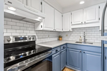 Powder Room Photo of 202 2057 W 3rd Avenue, Vancouver, BC