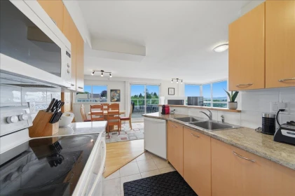 Basement Recreation Room Photo of 602 1818 W 6th Avenue, Vancouver, BC