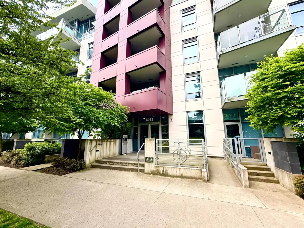 Exterior Rear Photo of 305 5033 Cambie Street, Vancouver, BC