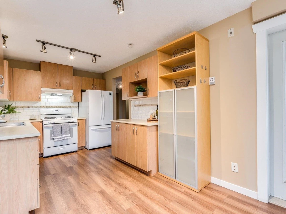 Family Room Photo of 304 2988 Silver Springs Boulevard, Coquitlam, BC