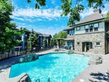 Garden / Landscaping Photo of 304 2988 Silver Springs Boulevard, Coquitlam, BC