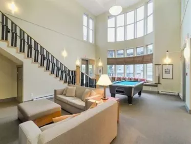 Hallway Photo of 304 2988 Silver Springs Boulevard, Coquitlam, BC