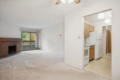 Kitchen Photo of 249 7471 Minoru Boulevard, Richmond, BC