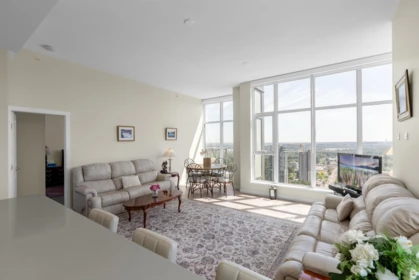 PH4004 1182 Westwood Street, Coquitlam, BC, Coquitlam — Apartment/Condo for sale