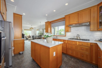 Breakfast Nook Photo of 8013 17th Avenue, Burnaby, BC