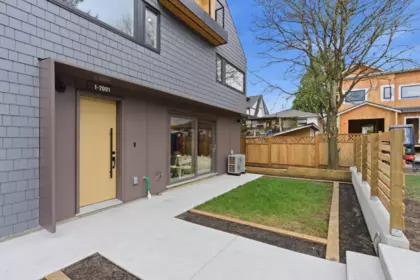 1 2091 E 20th Avenue, Vancouver, BC, Vancouver — Half Duplex for sale