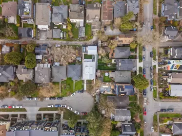1 2091 E 20th Avenue, Vancouver, BC, Vancouver — Half Duplex for sale