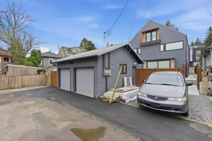 Outdoor Patio Photo of 1 2091 E 20th Avenue, Vancouver, BC