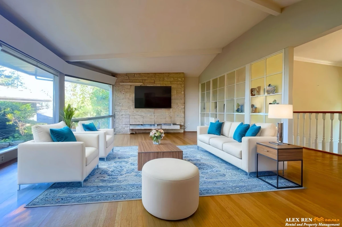 Family Room Photo of 4408 Woodpark Road, West Vancouver, BC
