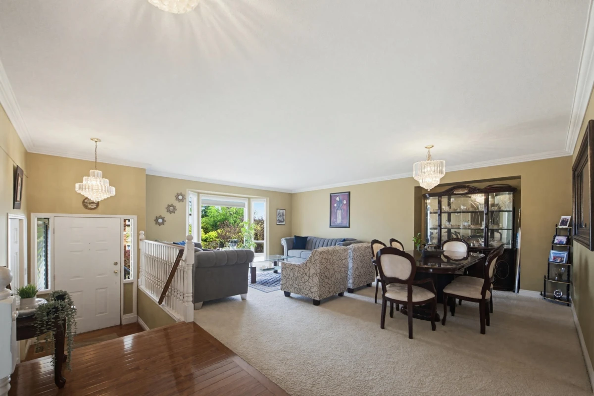 Dining Area Photo of 3625 Nootka Street, Abbotsford, BC