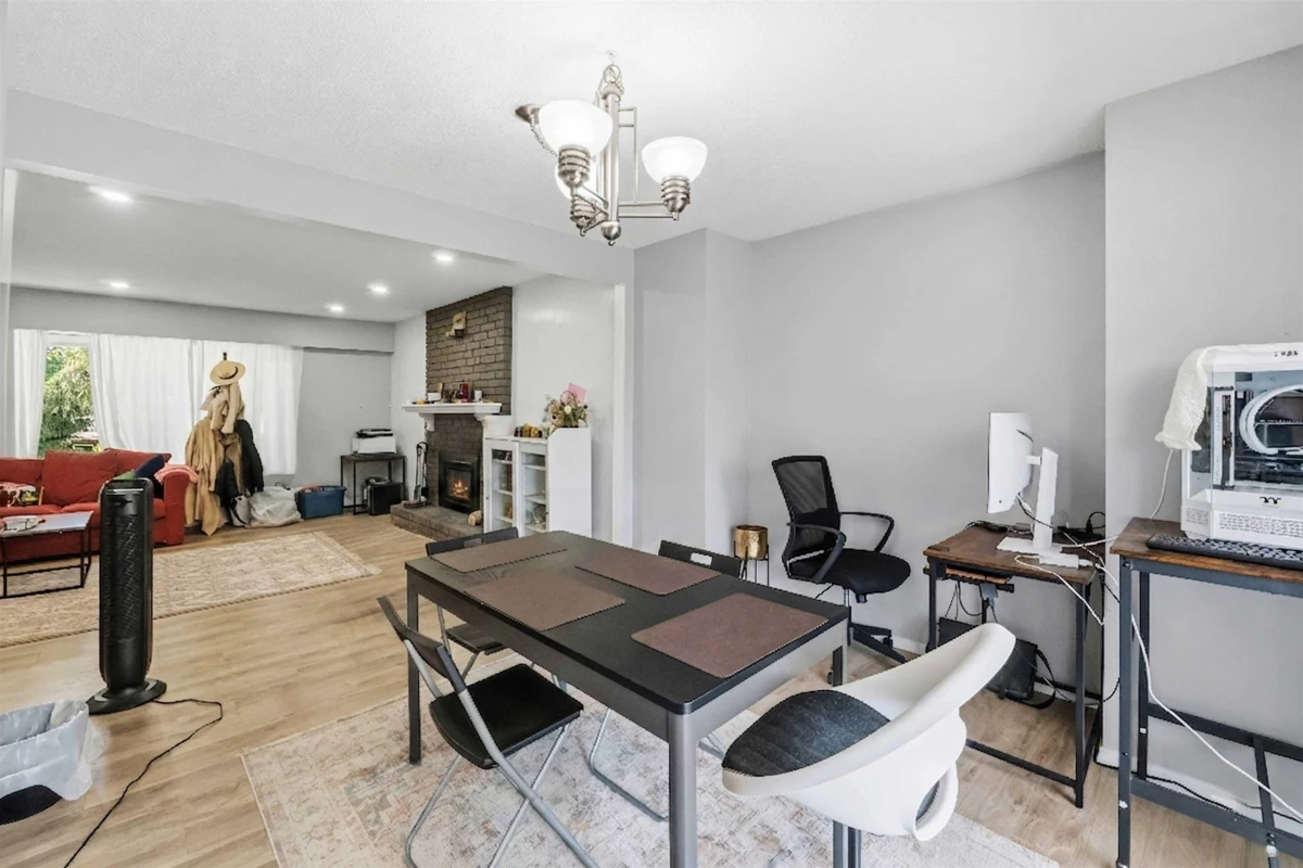 Dining Area Photo of 19536 118b Avenue, Pitt Meadows, BC