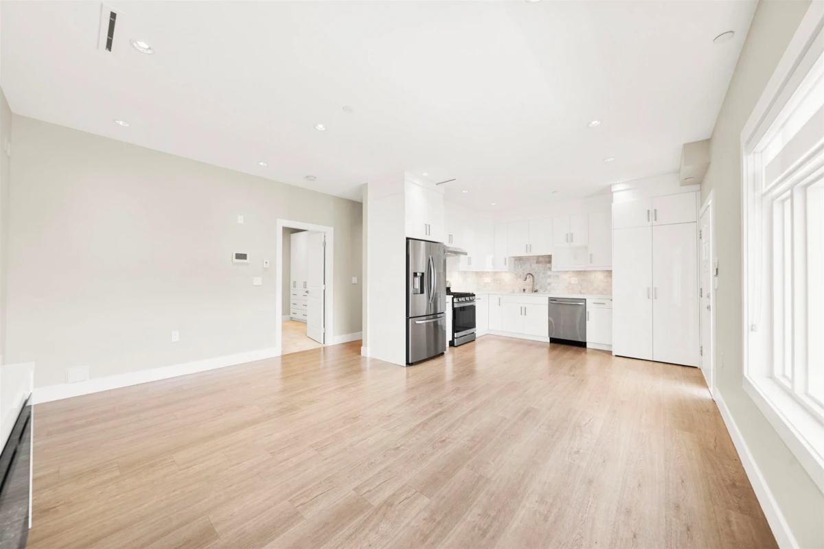Dining Area Photo of 3128 Kings Avenue, Vancouver, BC