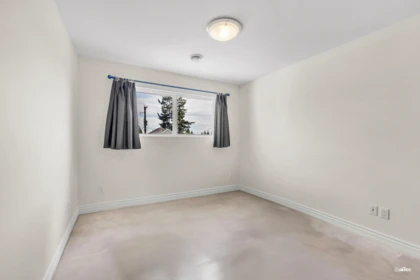 Hallway Photo of 1463 W 57th Avenue, Vancouver, BC