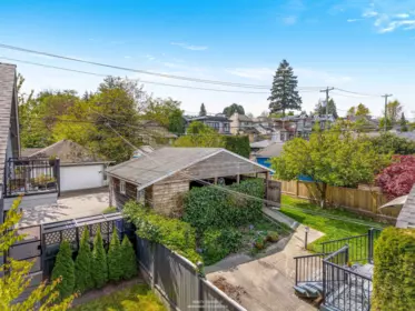 Front Yard Photo of 3022 W King Edward Avenue, Vancouver, BC