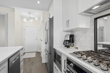 Kitchen Island Photo of 310 1420 Johnston Road, White Rock, BC