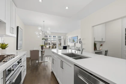 Kitchen Photo of 310 1420 Johnston Road, White Rock, BC