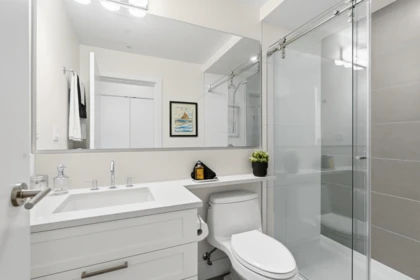 Laundry Room Photo of 310 1420 Johnston Road, White Rock, BC
