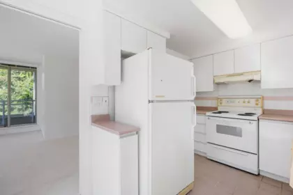 Loft / Bonus Room Photo of 402 9603 Manchester Drive, Burnaby, BC