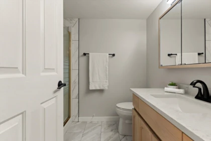 Mudroom Photo of 307 2491 Gladwin Road, Abbotsford, BC