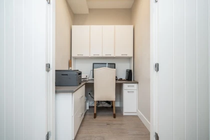 Primary Bathroom Photo of 157 2853 Helc Place, Surrey, BC