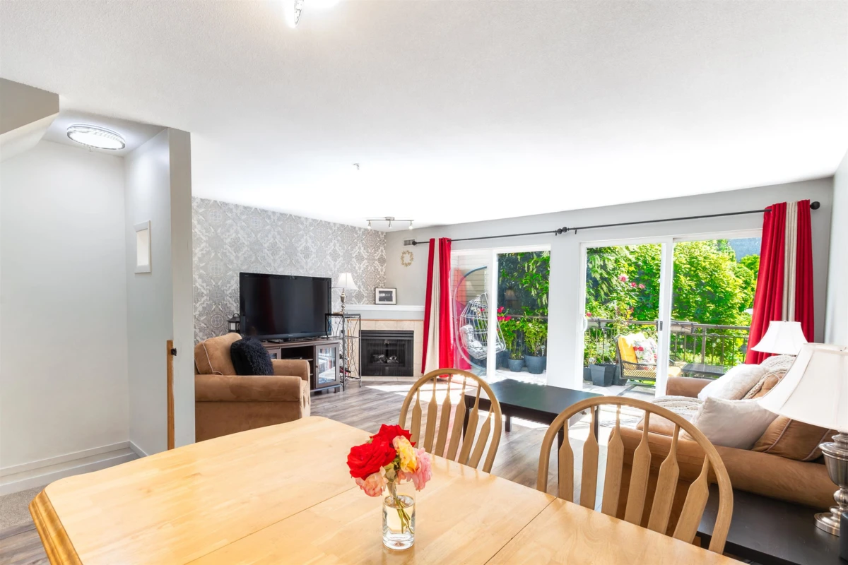 Family Room Photo of 7 8814 216 Street, Langley, BC