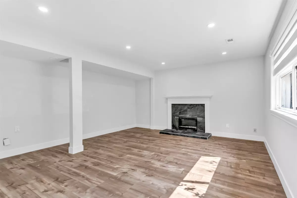 Family Room Photo of 20431 40B AVENUE, Langley BC V3A 5M4