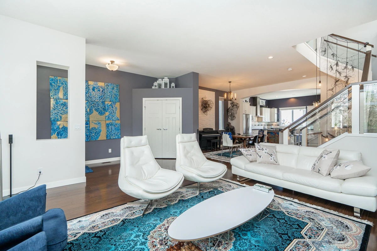 Family Room Photo of 1420 COAST MERIDIAN ROAD, Coquitlam BC V3E 0H5