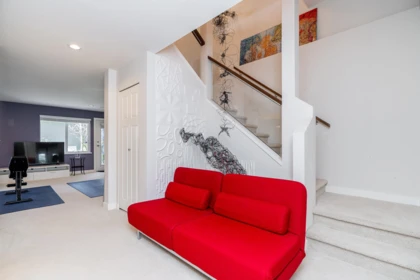 Mudroom Photo of 1420 COAST MERIDIAN ROAD, Coquitlam BC V3E 0H5