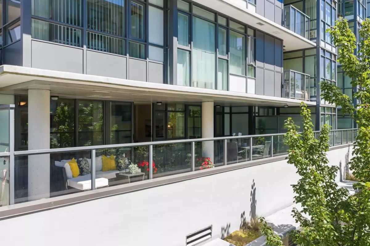 Family Room Photo of 302 2507 Maple Street, Vancouver, BC