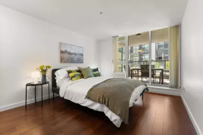 Hot Tub / Spa Photo of 302 2507 Maple Street, Vancouver, BC